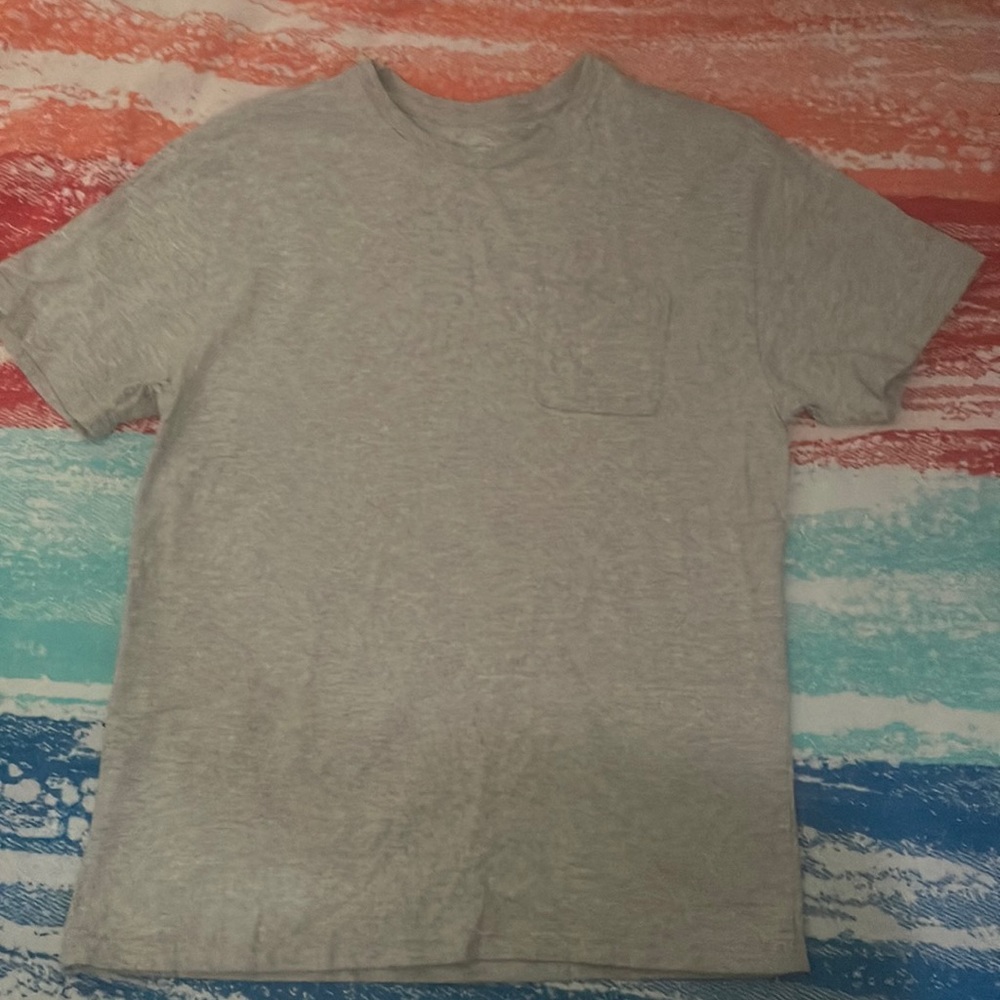 Boys XXL gray t-shirt no stains or holes